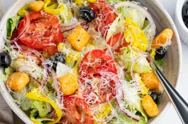 Olive Garden Salad (Copycat Recipe)
