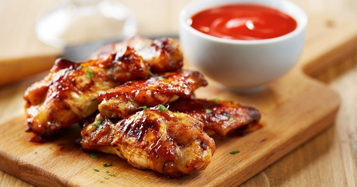 Homemade Chicken Wings with Sriracha Sauce