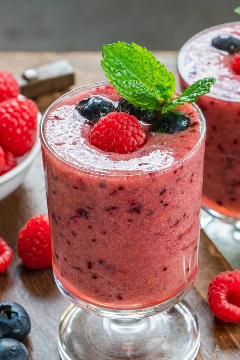 17 Easy Ninja Blender Recipes Insanely Good   Refreshing Berry Smoothies 768x1152 