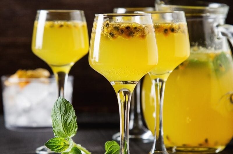 10 Best Passion Fruit Cocktails
