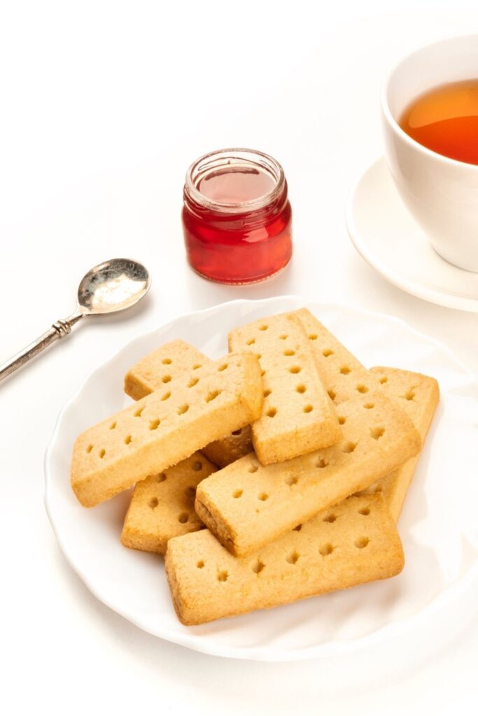 Scottish Shortbread Cookies with Tea