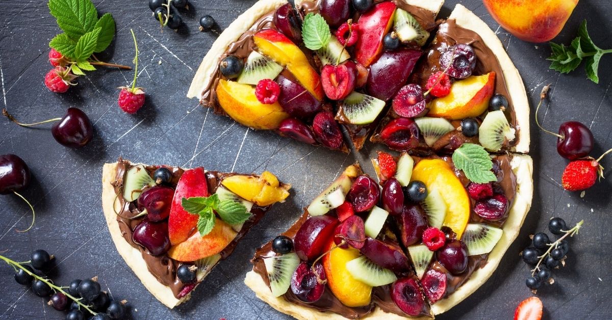 Homemade Fruit Pizza with Chocolate Paste