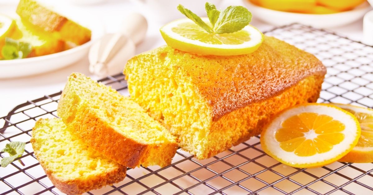 Homemade Lemon Cake with Fresh Lemons