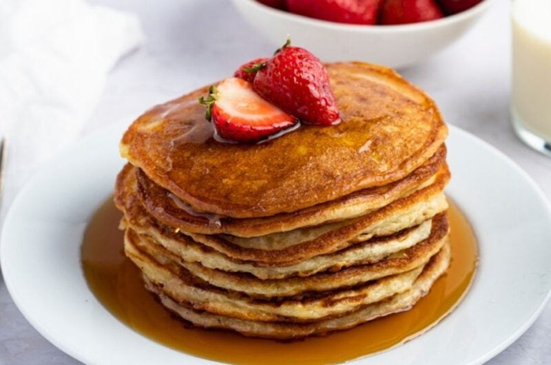 Old-Fashioned Pancakes (Easy Recipe)