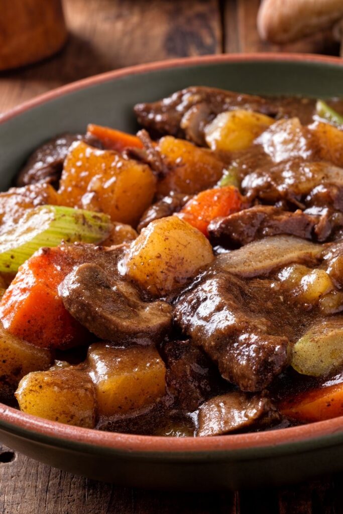 Hearty Homemade Beef Stew with Potatoes and Carrots