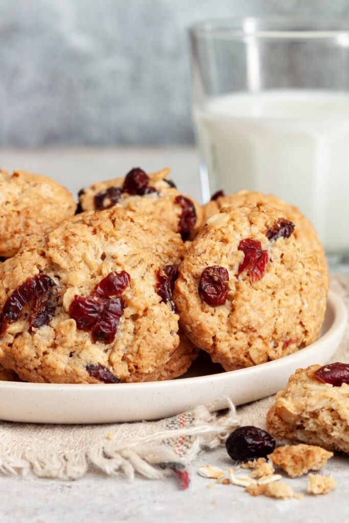 Breakfast Cookies with Cranberries, Nuts and Milk