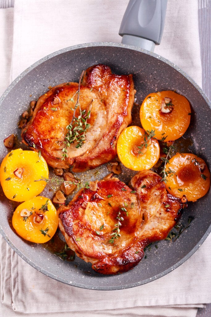 Peachy Pork Chops with Thyme