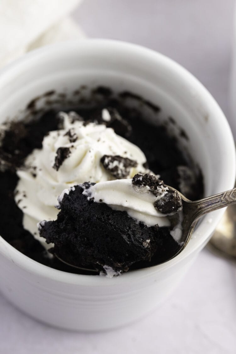 Oreo Mug Cake Easy Recipe Insanely Good 4276