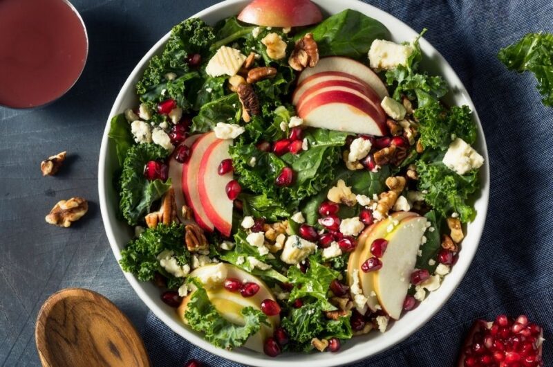 20 Best Kale Salads (+ Recipe Collection)