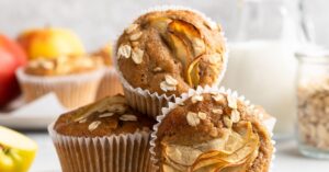 Muffins with Oat Flour and Apple