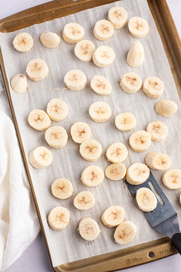 How To Freeze Bananas The Simple Way Insanely Good How to freeze bananas the simple way insanely good