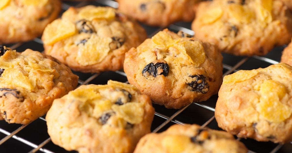 Chewy and Gooey Cereal Cookies with Raisins