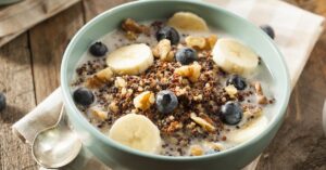 Homemade Breakfast Quinoa with Bananas and Blueberries