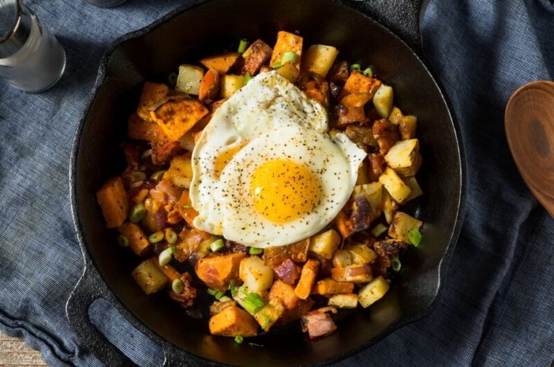 20 Easy Breakfast Skillets To Start Your Day