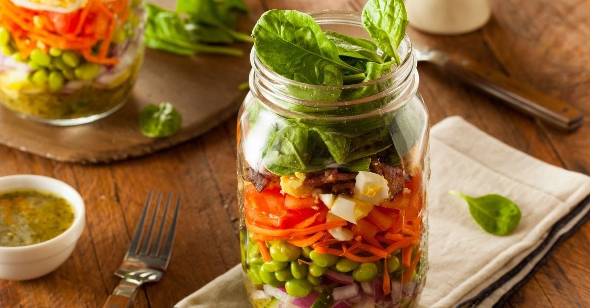 How to Make a Mason Jar Salad - Southern Home Express