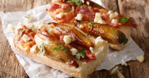 Homemade Sandwiches with Caramelized Shallots, Cheese and Bacon