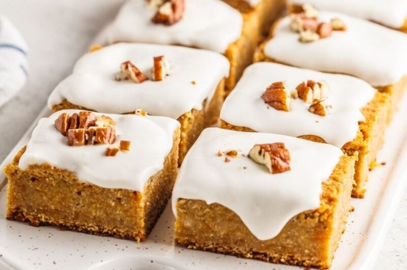 30 Best Tray Bakes Your Family Will Love