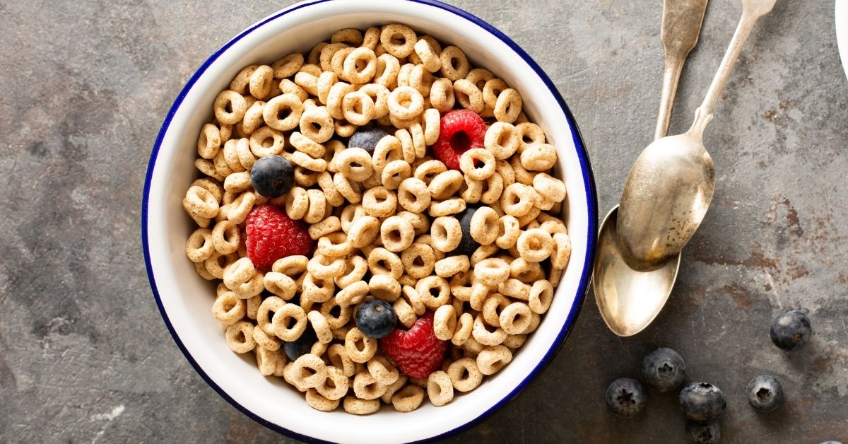 Homemade Cheerios Cereals in a Bowl with Blueberries and Strawberries