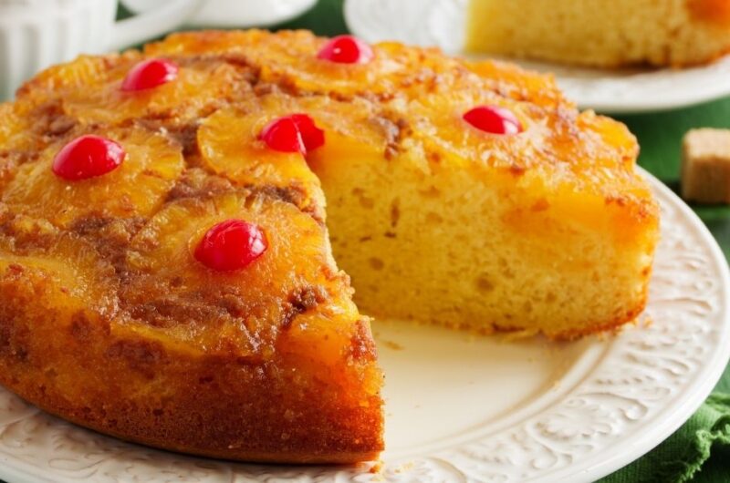 11 Easy Pineapple Cakes You'll Love