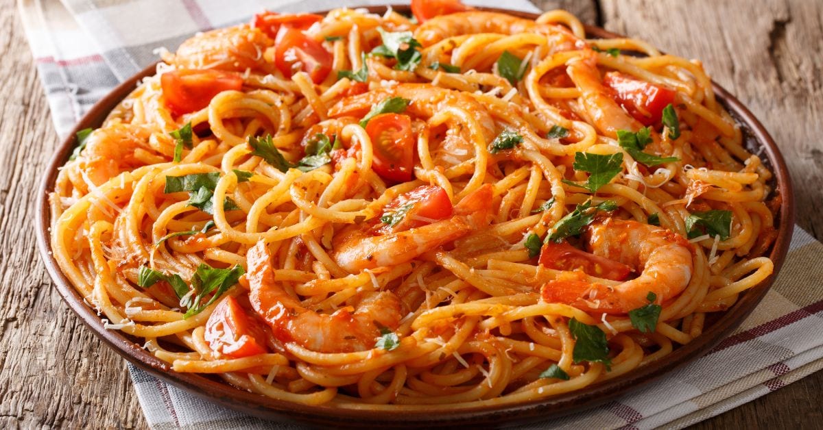 Homemade Spaghetti with Shrimp and Tomatoes