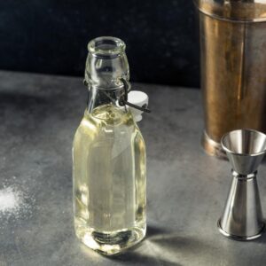 Simple Syrup Alternative 10 Molasses Substitutes (+ Best Alternatives) - Insanely Good