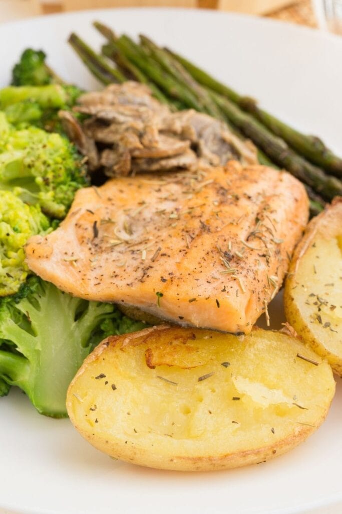 Trout Fillet with Broccoli, Asparagus and Potatoes
