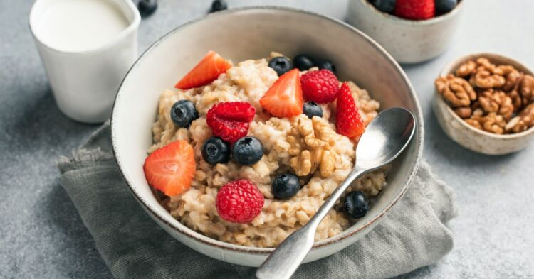 17 Healthy Recipes with Oat Milk - Insanely Good