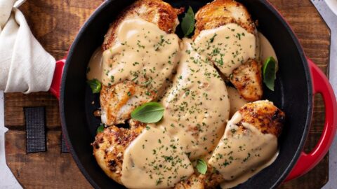 Creamy Chicken in a Pan with Herbs