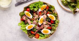 Healthy French Nicoise Salad with Tuna, Eggs and Vegetables