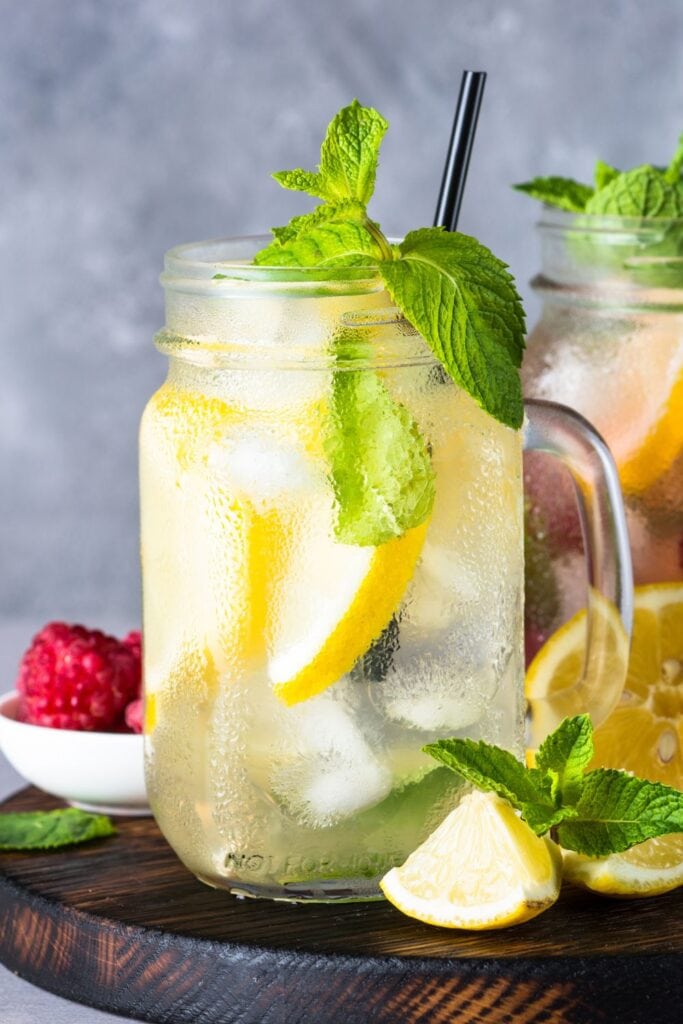 Refreshing Classic Lemonade with Mint in a Mason Jar