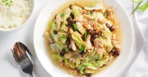 Stir-Fried Napa Cabbage with Mushroom and Chicken