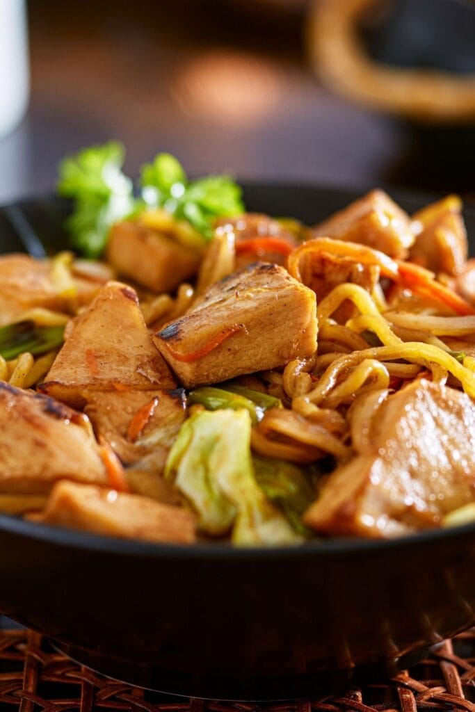 Yakisoba Chicken with Cabbage