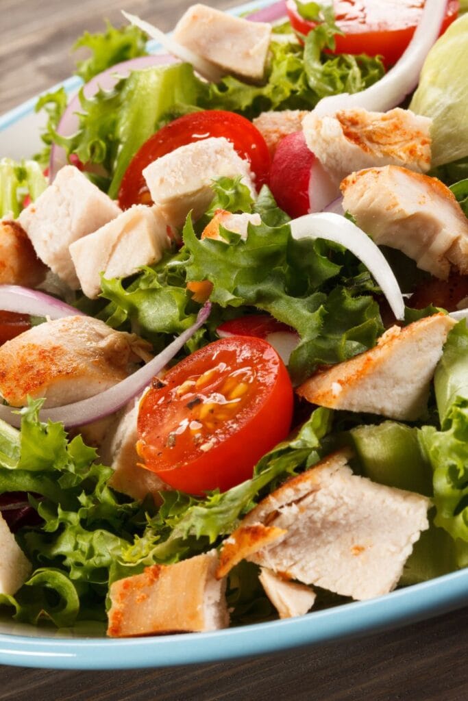 Chopped Chicken Salad with Tomatoes and Onions