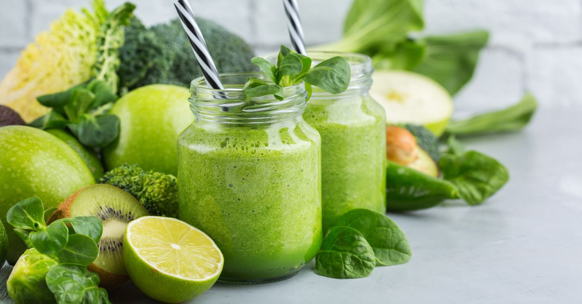 Everyday Green Smoothies: 70 Simple and Tasty Recipes to Lose