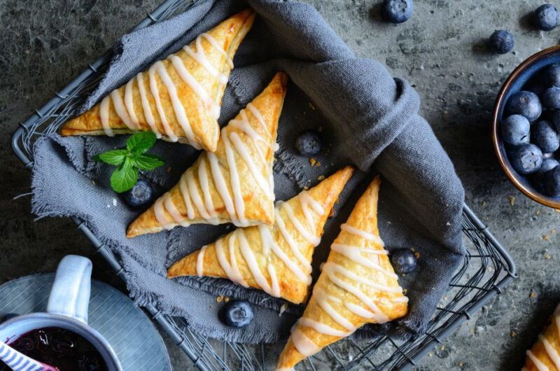 13 Easy Turnovers (+ Sweet and Savory Collection)