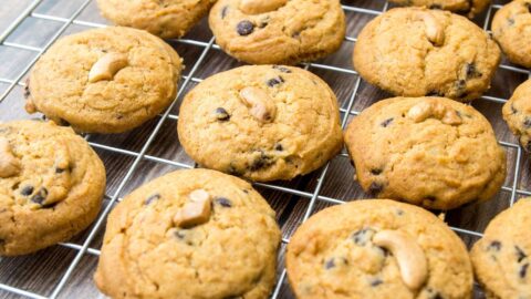 Homemade Low-Calorie Chocolate Chip Cookies with Nuts