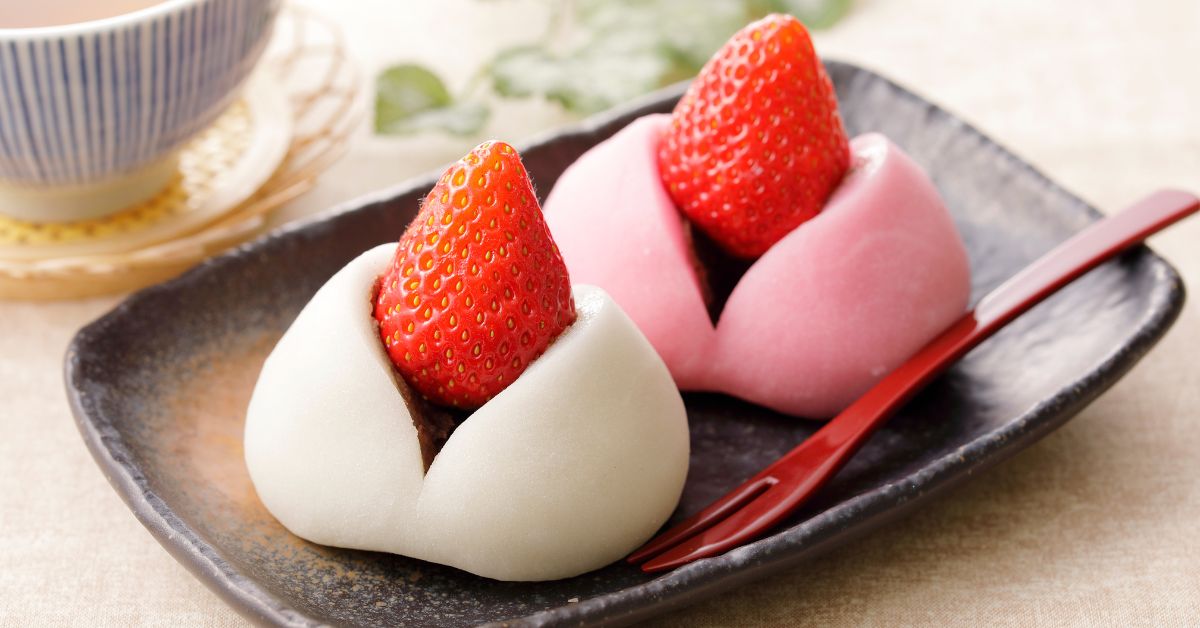 Soft Mochi Filled with Bean Paste and Strawberries