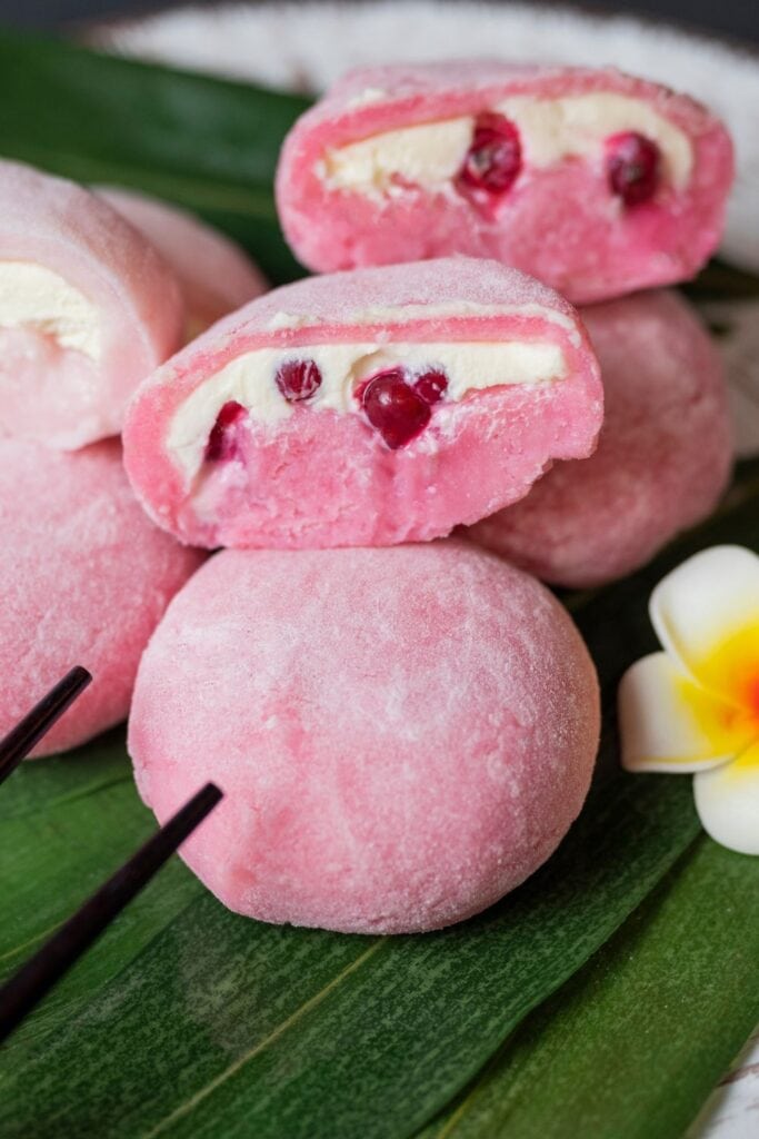 Sweet Pink Mochi with Butter Cream