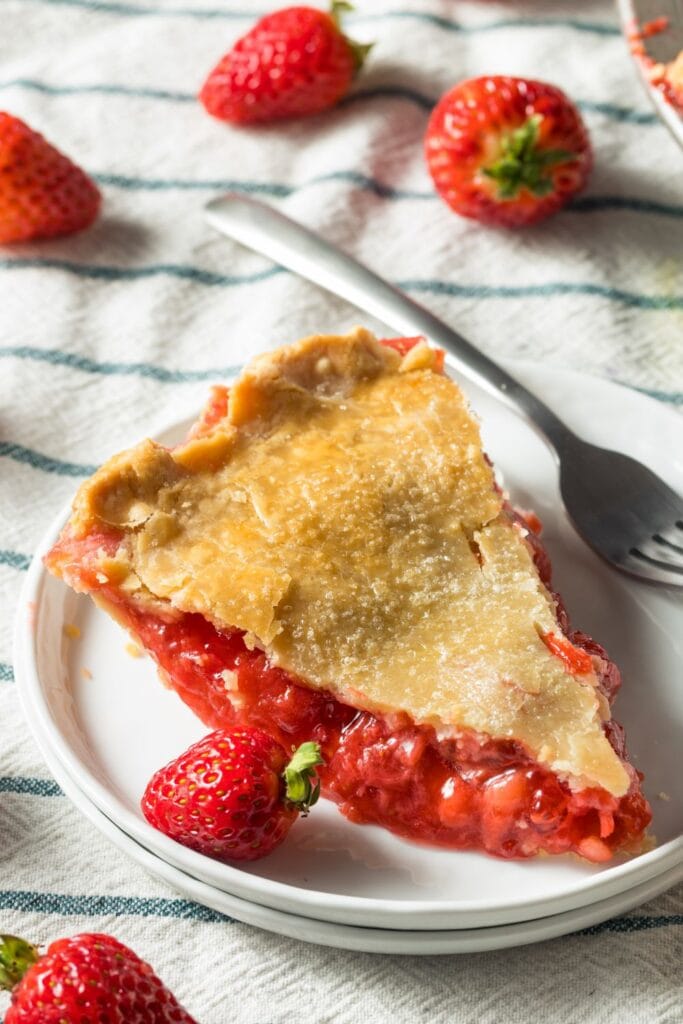 10 Must-Try Recipes with Strawberry Pie Filling: A Slice of Strawberry Pie with Strawberry Pie Filling