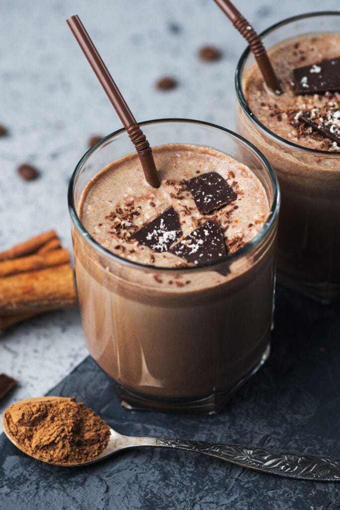 Coffee Smoothie with Almond and Cinnamon