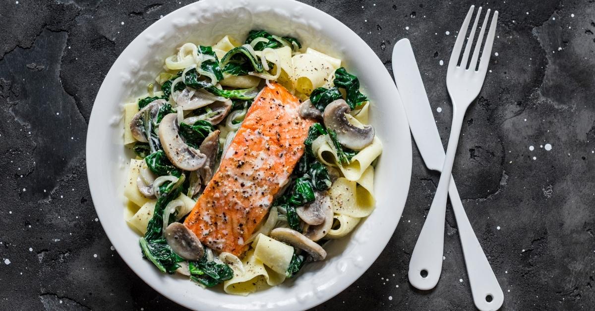 Homemade Pasta with Baked Salmon, Spinach and Mushroom Sauce
