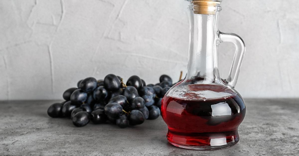 Homemade Red Wine Vinegar with Fresh Grapes