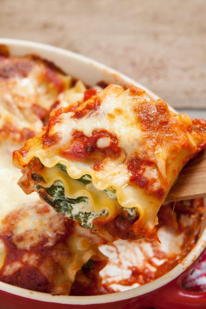 Lasagna Rolls with Tomatoes, Spinach and Ricotta Cheese