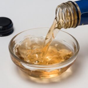 7 Red Wine Vinegar Substitutes - Insanely Good