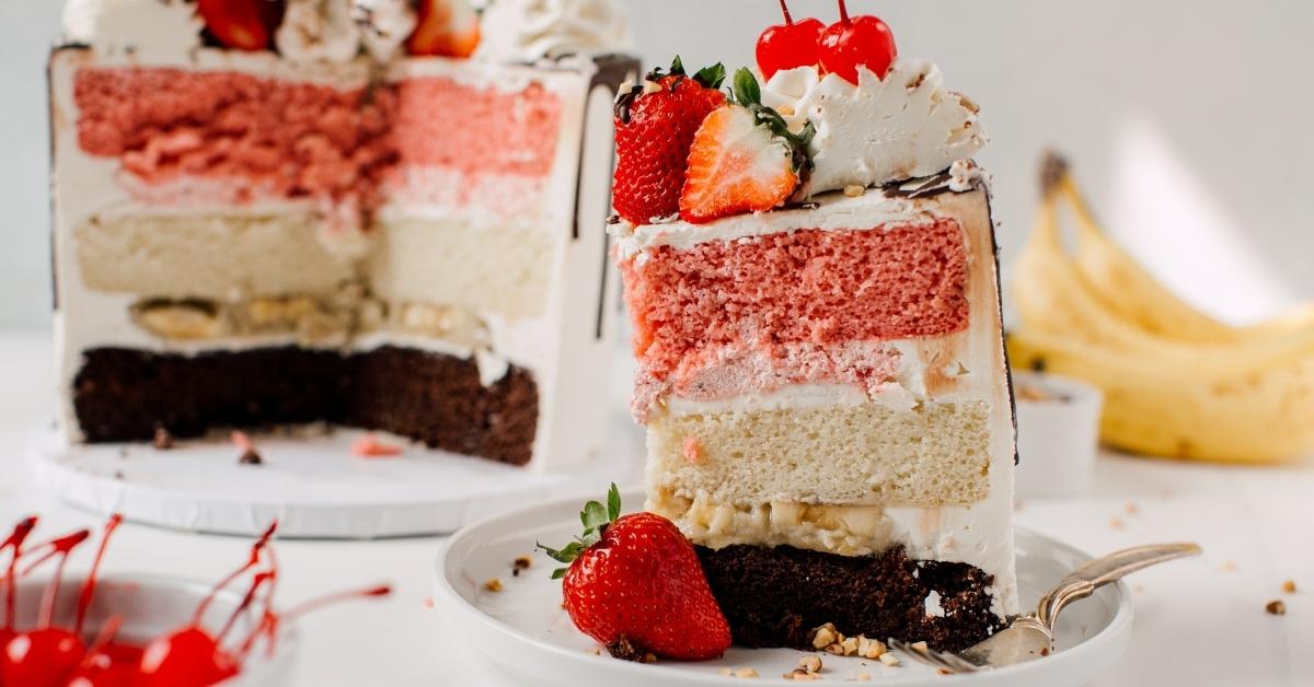 Strawberry Vanilla Layer Cake, Chantilly Mascarpone - Lilie Bakery