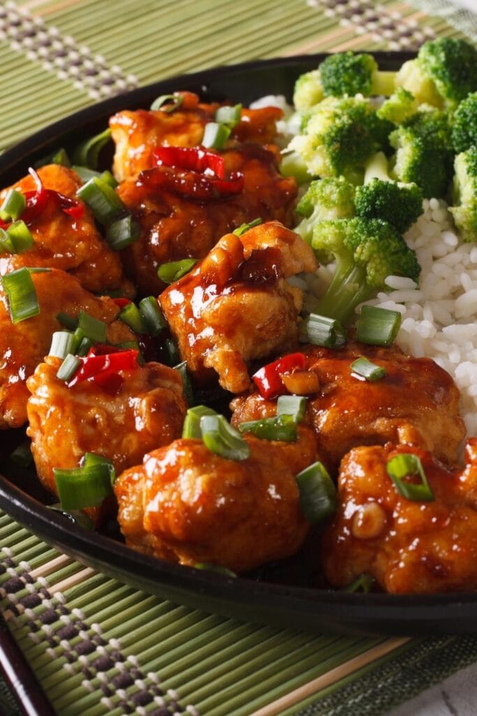 General Tsos Chicken with Broccoli and Rice
