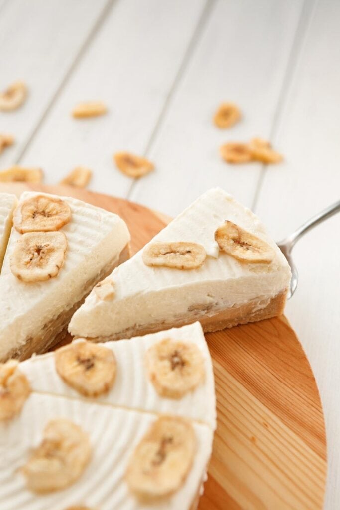 Gluten-Free Banana Cake with Banana Slices