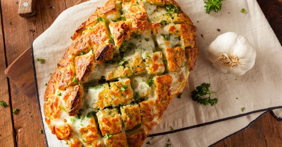 Homemade Cheesy Pull Apart Bread with Garlic and Parsley