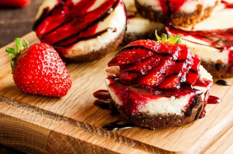 30 Best Chocolate and Strawberry Dessert Collection