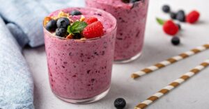 Refreshing Homemade Mixed Berry Smoothies with Blueberries and Raspberries